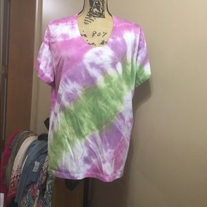 Tie dye tee